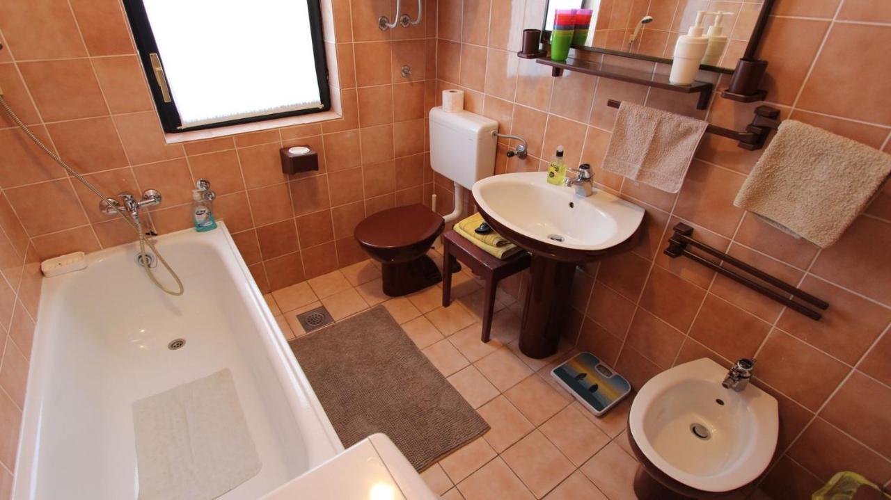 Apartment Gita Malinska Ngoại thất bức ảnh