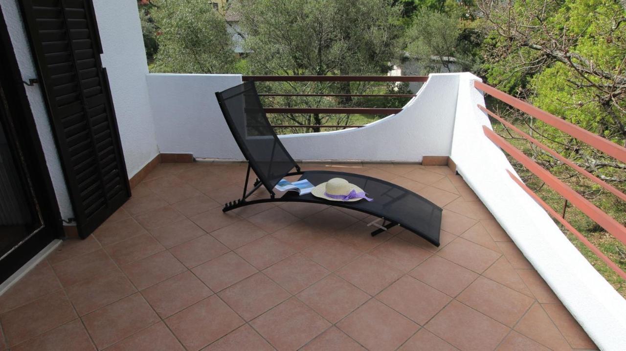 Apartment Gita Malinska Ngoại thất bức ảnh