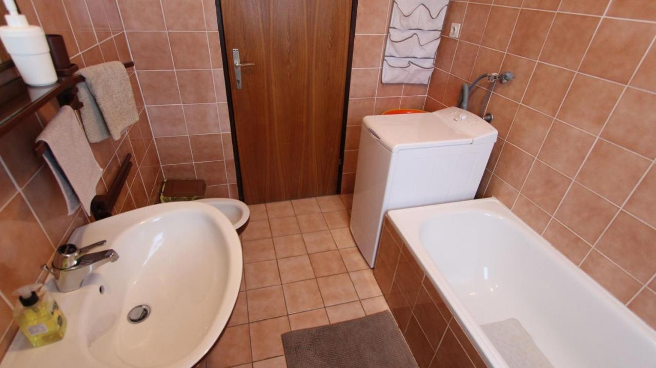 Apartment Gita Malinska Ngoại thất bức ảnh